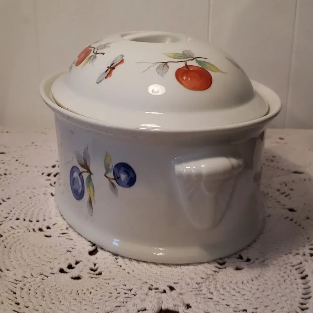 Lovely Vintage Ceramic Fruit Design Casserole Dish